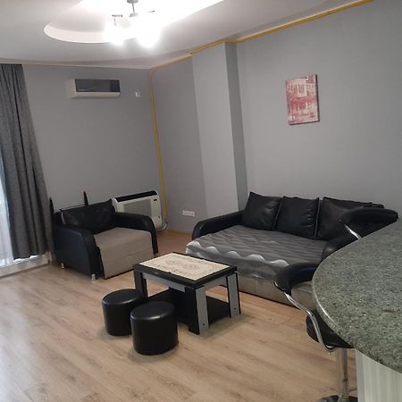 Apartment White Magnolia Batumi Exterior photo